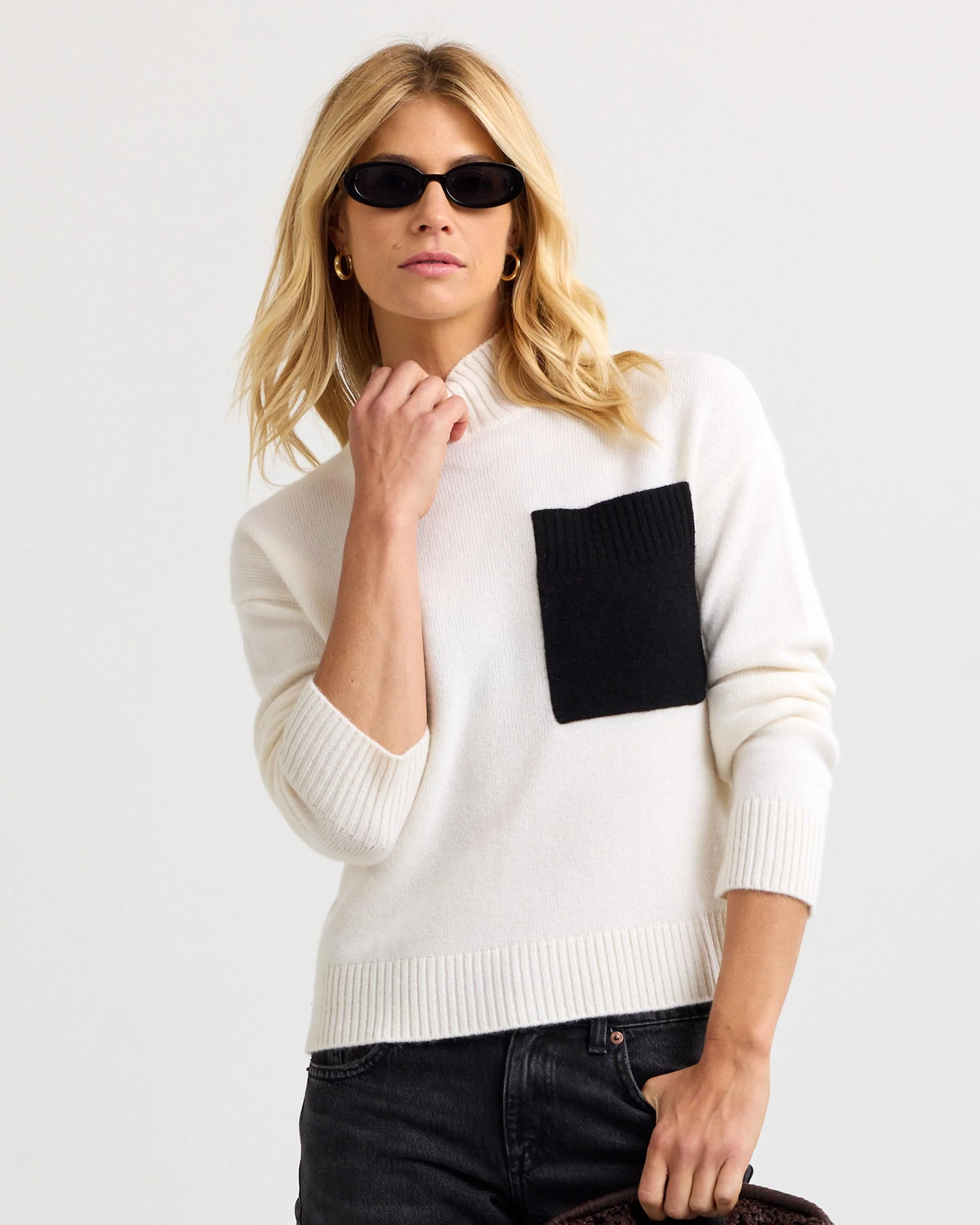 Cashmere Contrast Pocket High Neck - Image 2