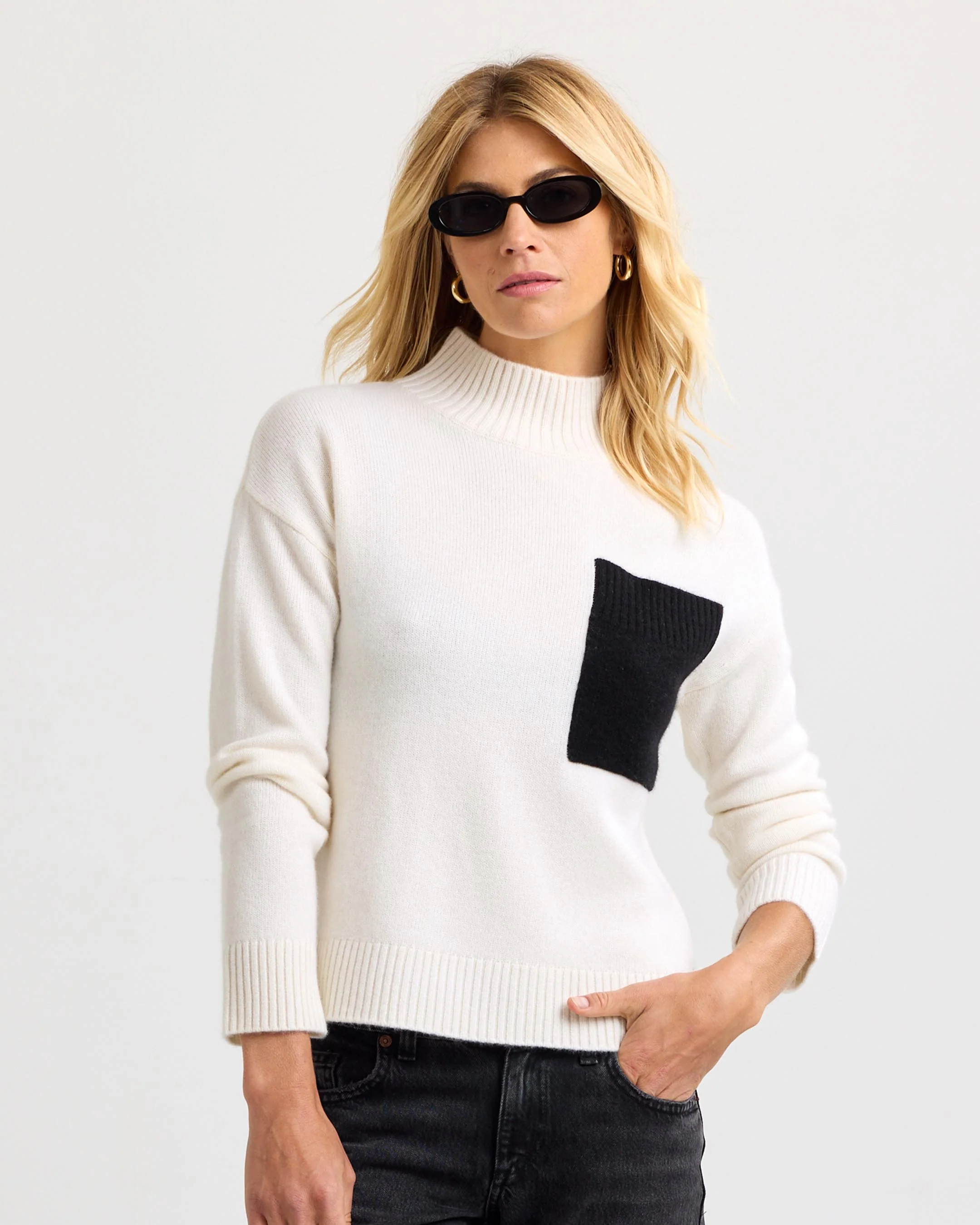 Cashmere Contrast Pocket High Neck - Image 3